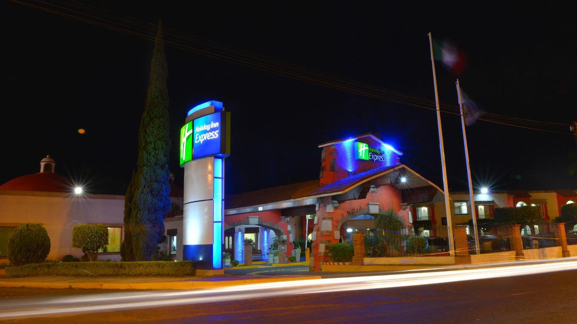 Holiday Inn Express Morelia By Ihg Exterior photo